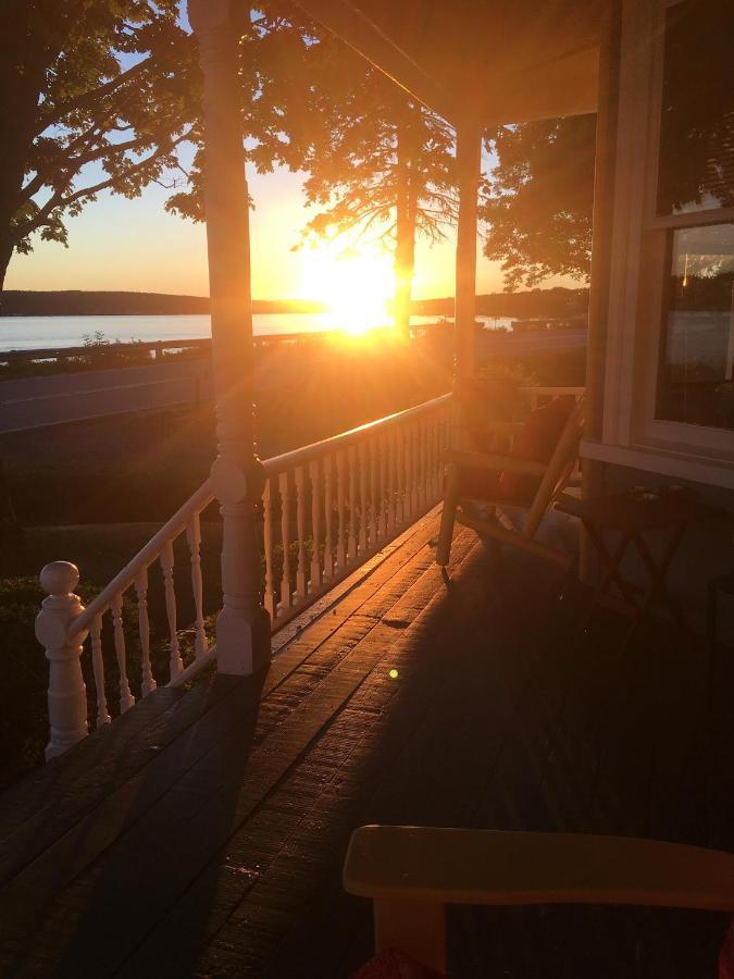 Toba'S Bed & Breakfast Lunenburg Εξωτερικό φωτογραφία