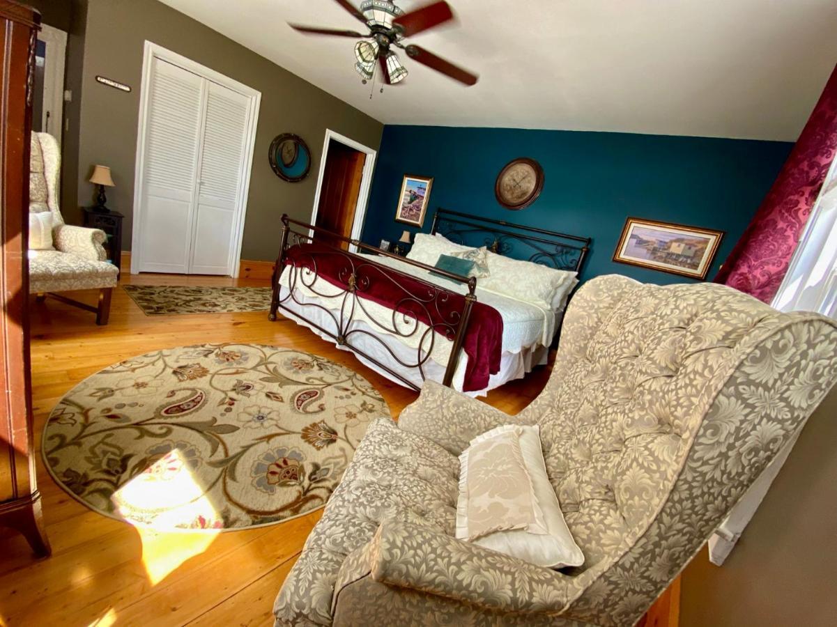 Toba'S Bed & Breakfast Lunenburg Εξωτερικό φωτογραφία
