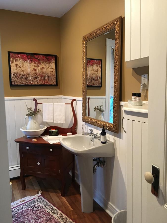Toba'S Bed & Breakfast Lunenburg Εξωτερικό φωτογραφία