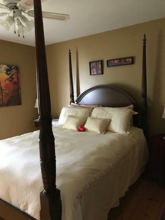 Toba'S Bed & Breakfast Lunenburg Εξωτερικό φωτογραφία